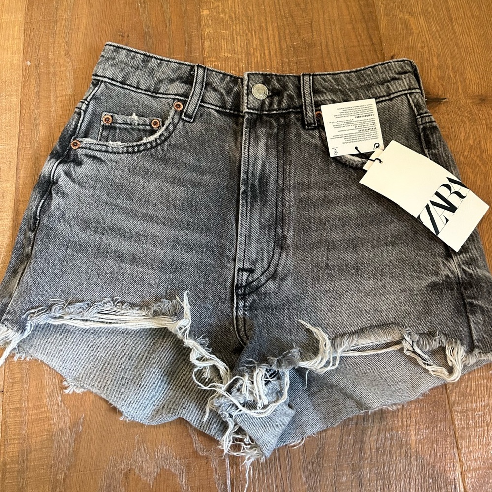 NWT zara high wait short arctic grey